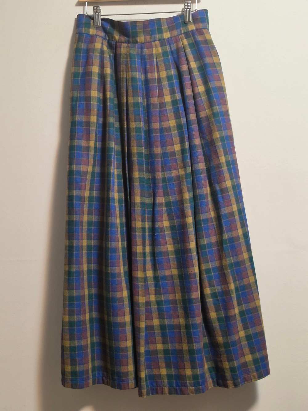 Vintage Viyella Plaid Maxi Skirt in Blue & Green - Classic Women's Skirt - Picture 9 of 9
